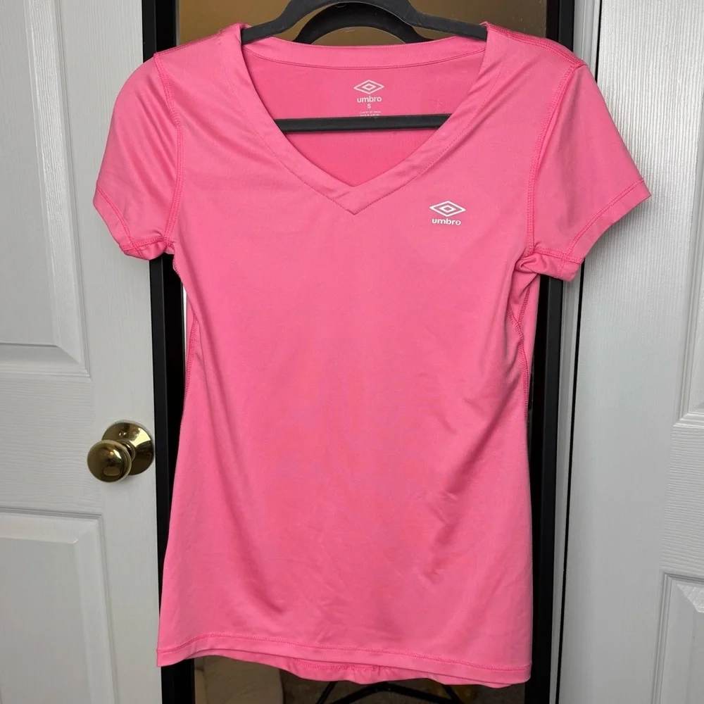 Umbro Athletic Shirt - Picture 1 of 4